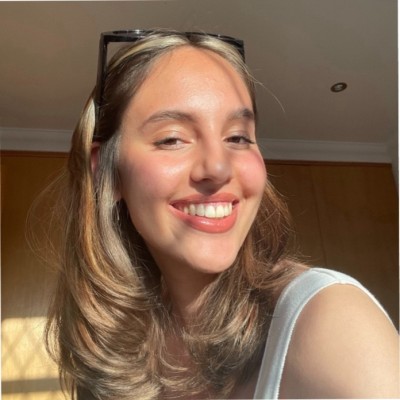 Aurora Tzouma, Language Learner - Fluoverse language learning testimonial